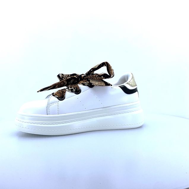 scarpa-sportiva-con-lacci-art-mcd901-17627