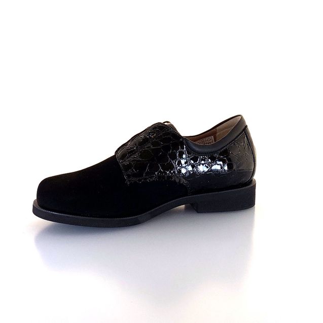 tomasi-scarpa-con-lacci-articolo-tais-18995