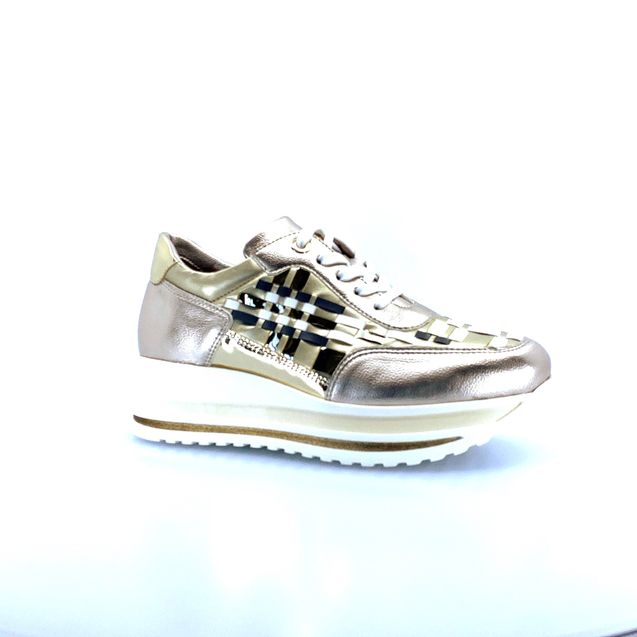 scarpa-sportiva-con-lacci-art-iab1a3385-17628