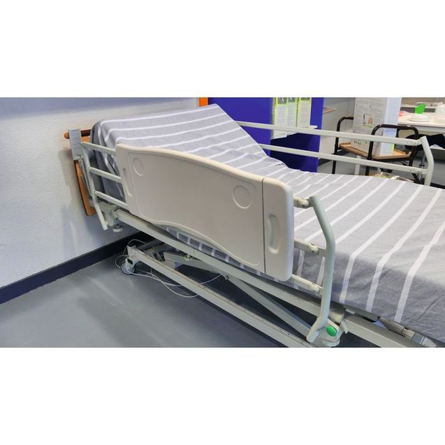 tavolino-per-letto-regolabile-da-applicare-alle-sponde-0015633