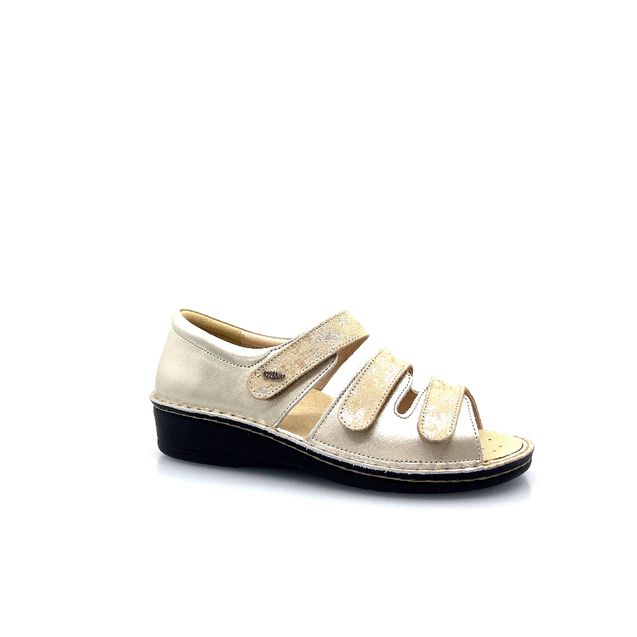 sandalo-donna-con-triplo-strec-art-electra-19470