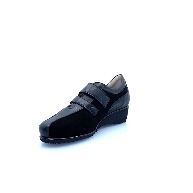 tomasi-scarpa-donna-con-doppio-strec-art-jole-19977