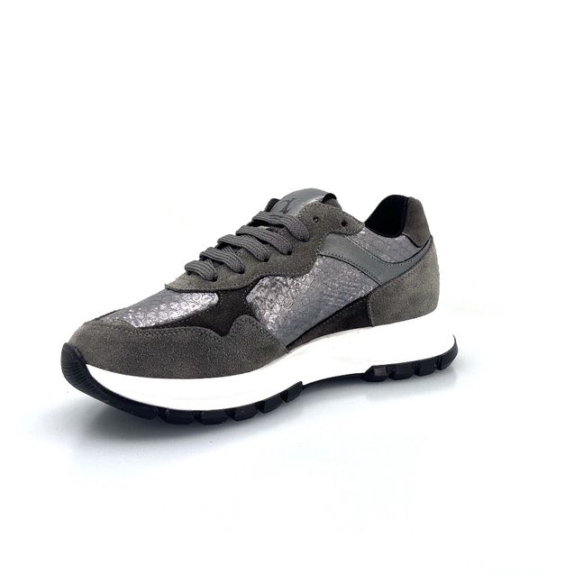 loren-scarpa-donna-con-lacci-art-c4127-23540