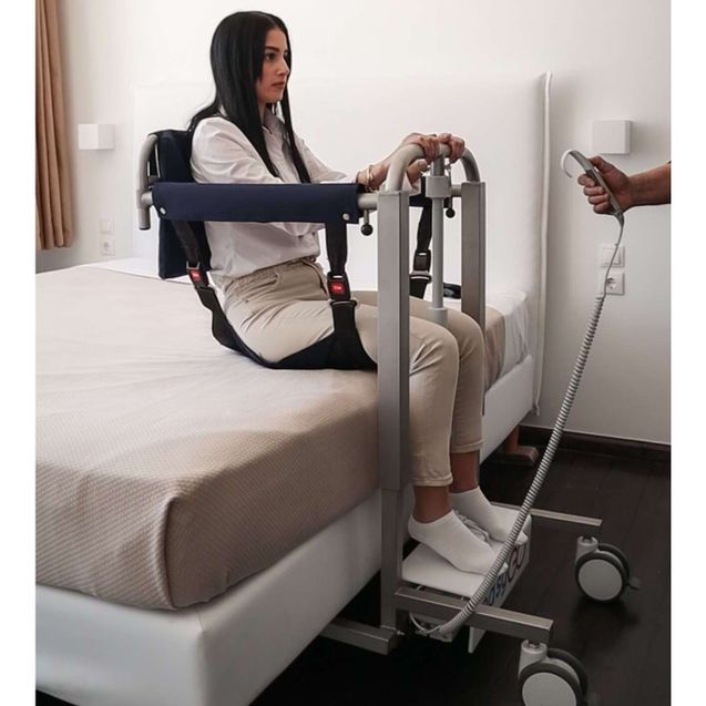 easy-go-sedia-elettrica-per-sollevamento-e-trasferimento-pazienti-23670